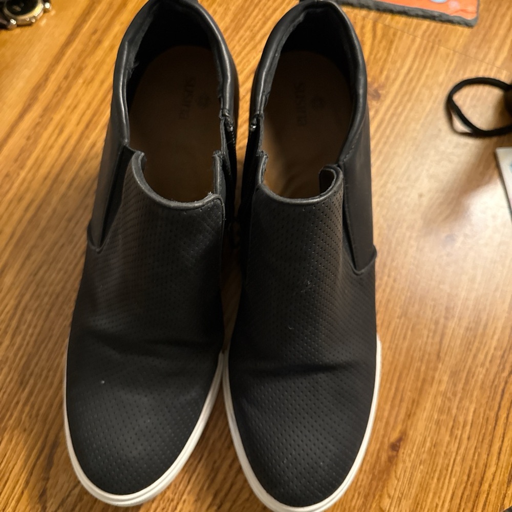 Black booties 8.5